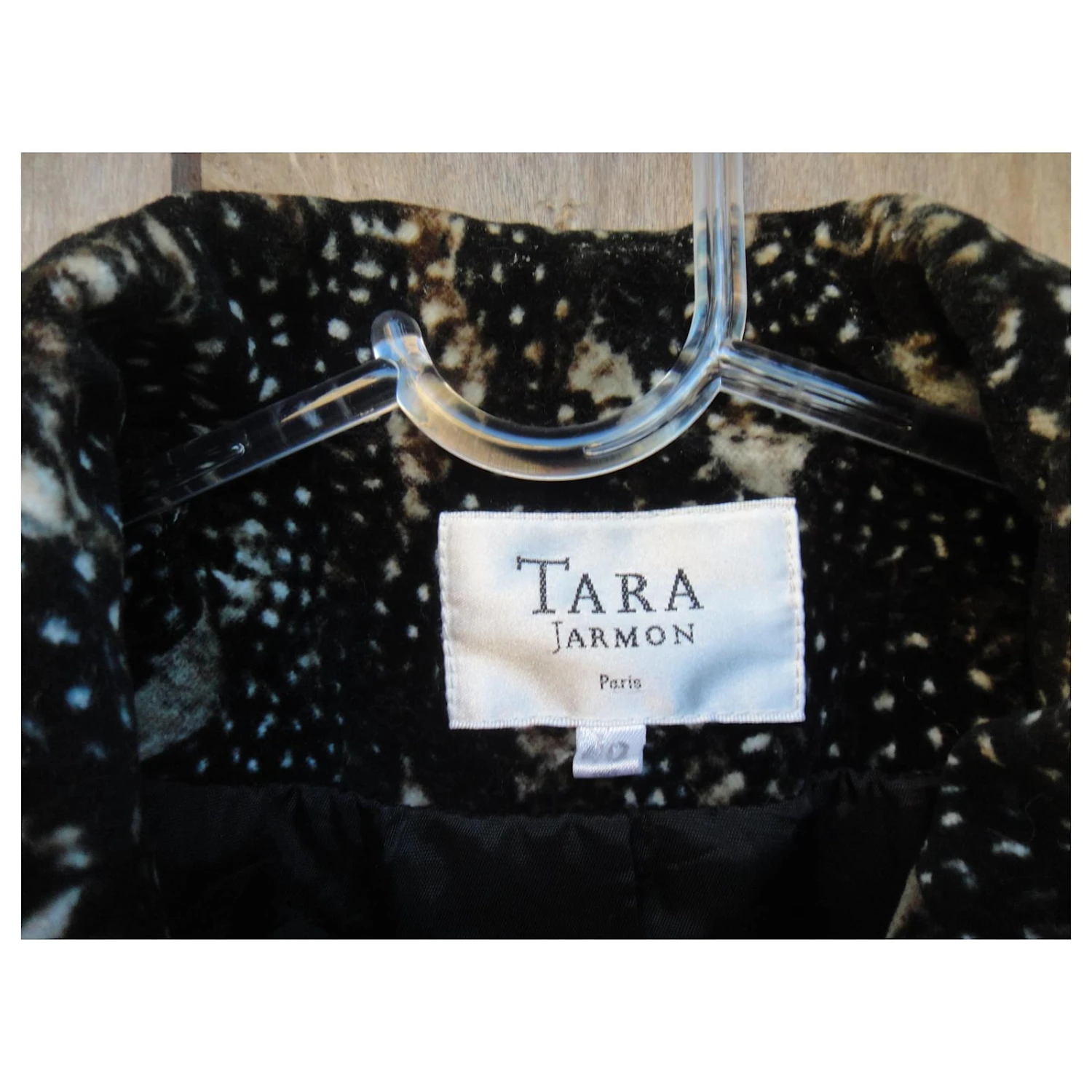 Tailleur Tara Jarmon T 40 Noir 8 Tailleur Tara Jarmon T 40 Noir – Image 8