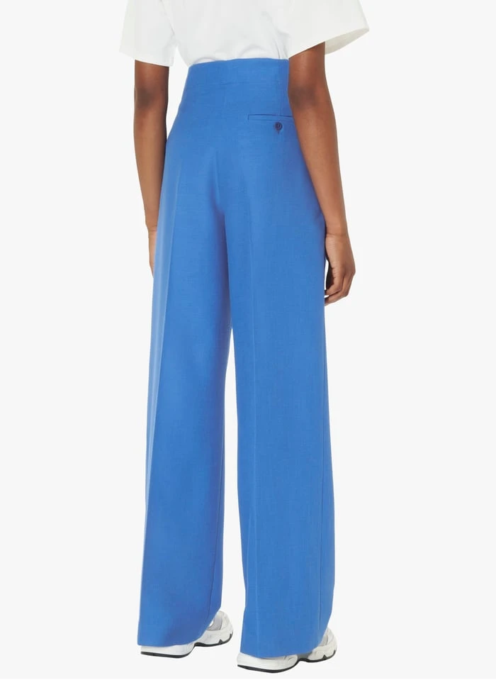 Tara Jarmon PARIGI - Pantalon Chino à Pinces En Viscose Mélangée | Bleu 2 Tara Jarmon PARIGI - Pantalon Chino à Pinces En Viscose Mélangée | Bleu – Image 2