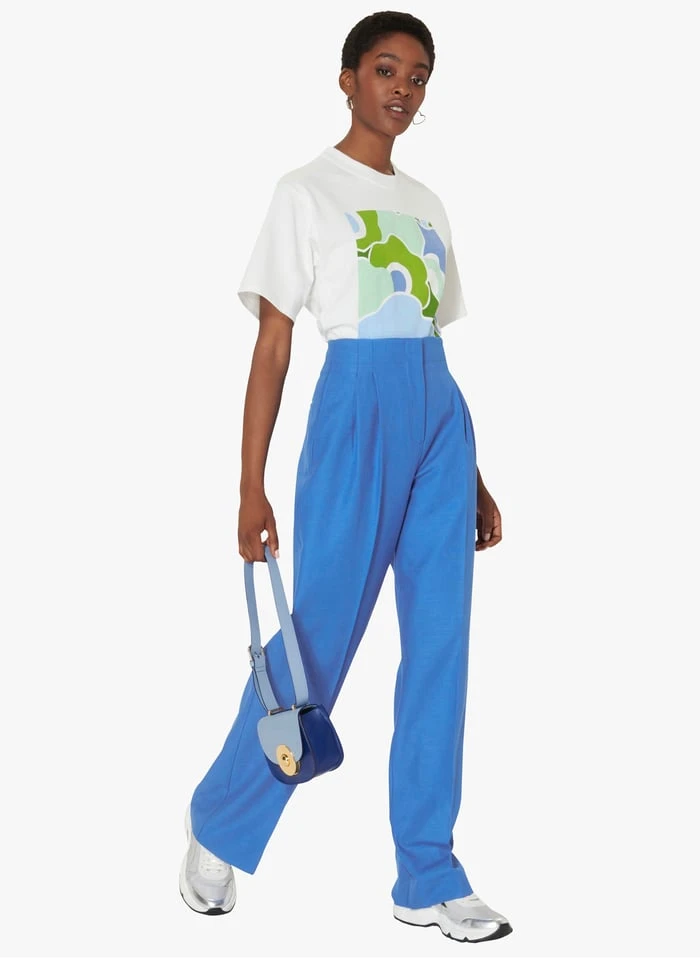 Tara Jarmon PARIGI - Pantalon Chino à Pinces En Viscose Mélangée | Bleu 4 Tara Jarmon PARIGI - Pantalon Chino à Pinces En Viscose Mélangée | Bleu – Image 4