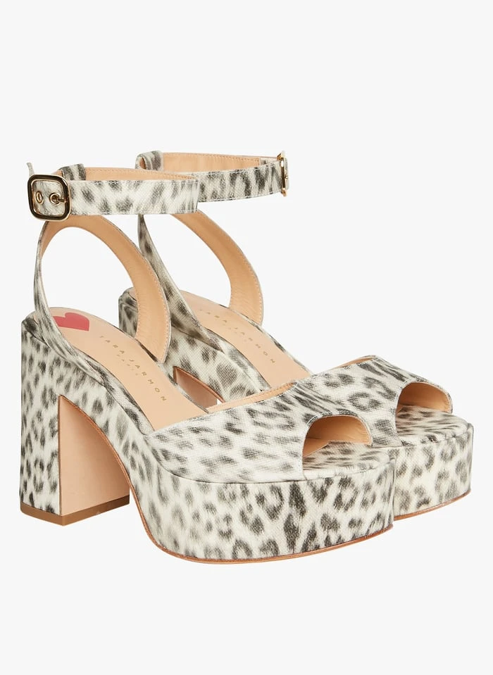Tara Jarmon KARELLE - Sandales Haute à Imprimé Léopard | Blanc 2 Tara Jarmon KARELLE - Sandales Haute à Imprimé Léopard | Blanc – Image 2