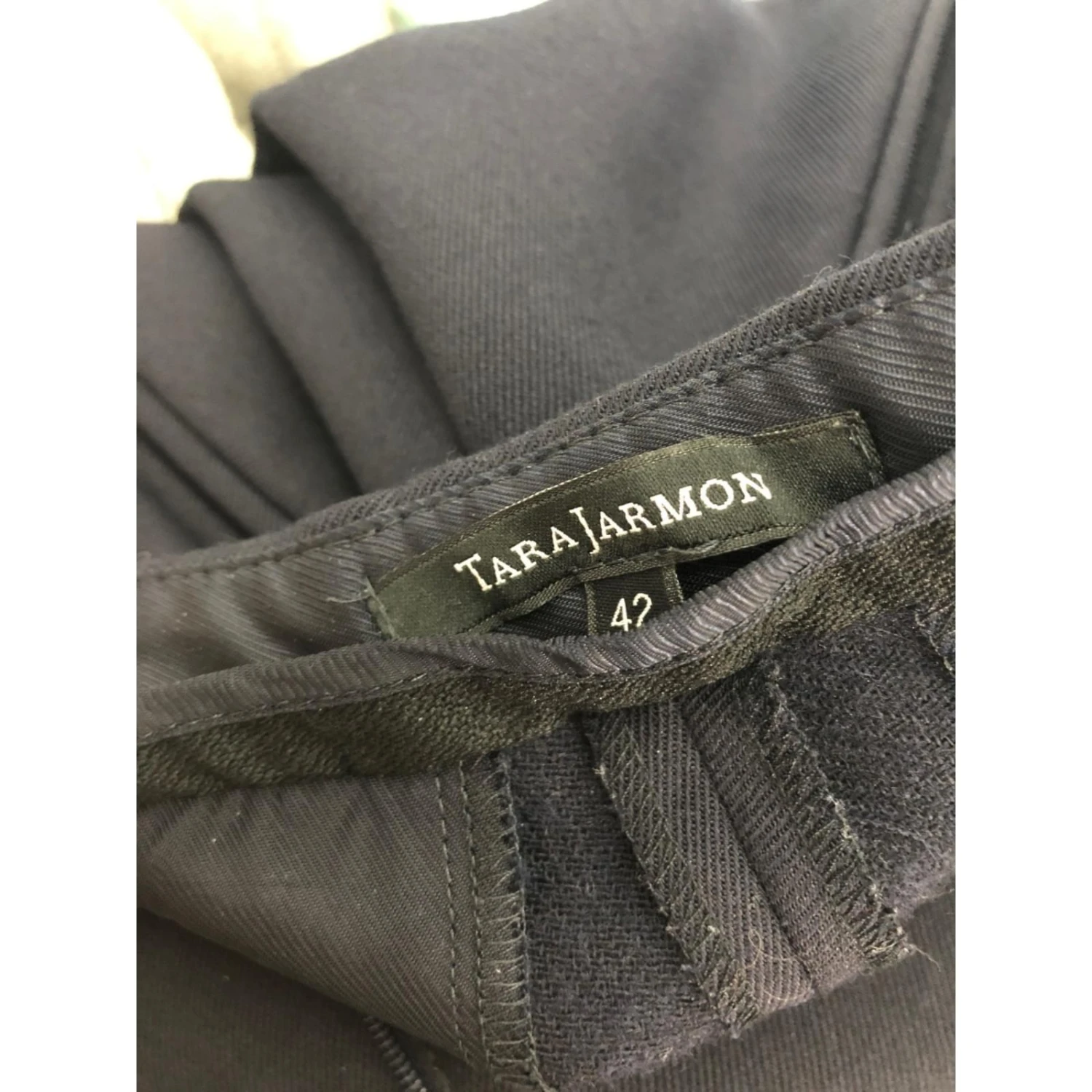 Tara Jarmon Pantalon Tailleur Bleu Marine 4 Tara Jarmon Pantalon Tailleur Bleu Marine – Image 4