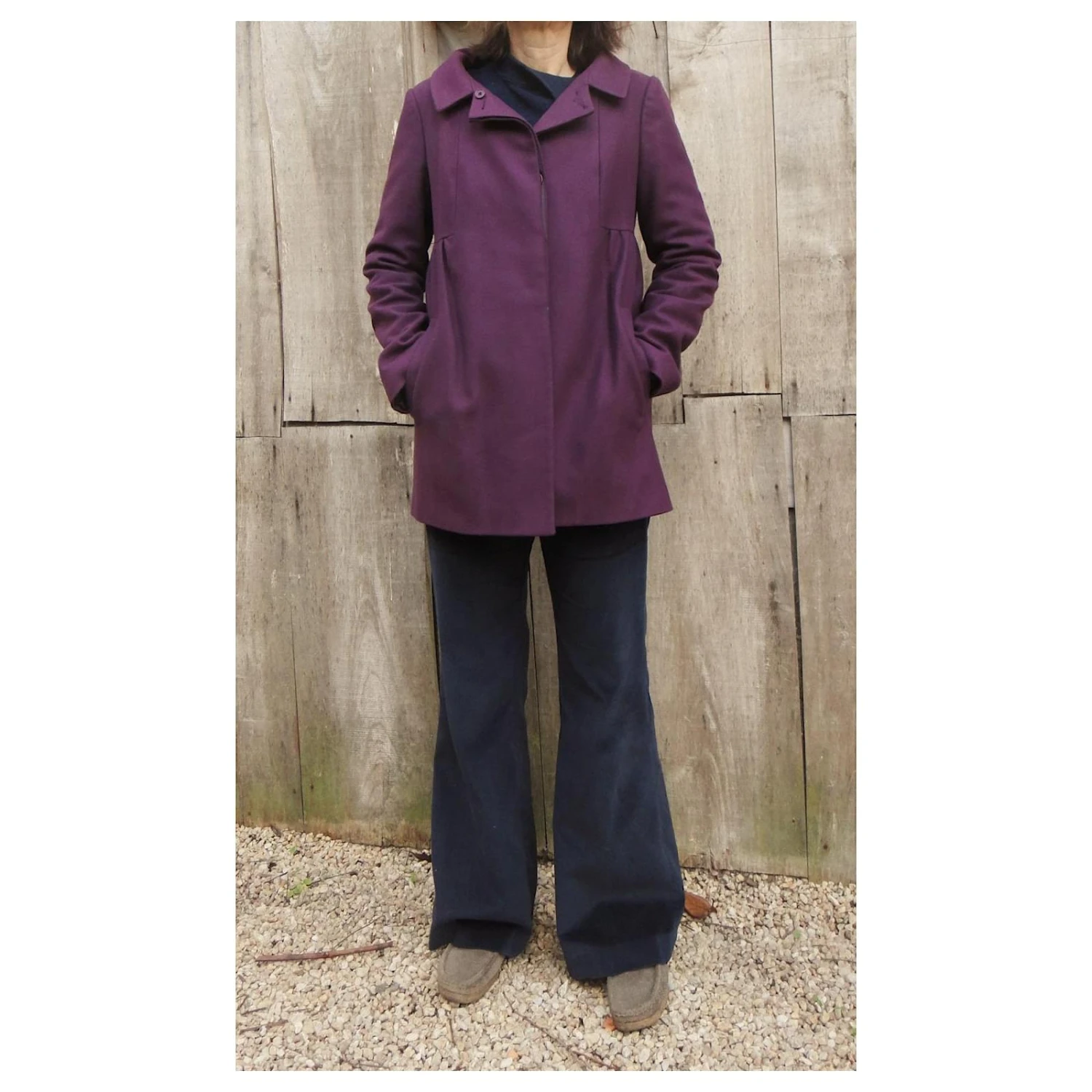 Manteau Court Tara Jarmon Taille 38 Violet Foncé 2 Manteau Court Tara Jarmon Taille 38 Violet Foncé – Image 2