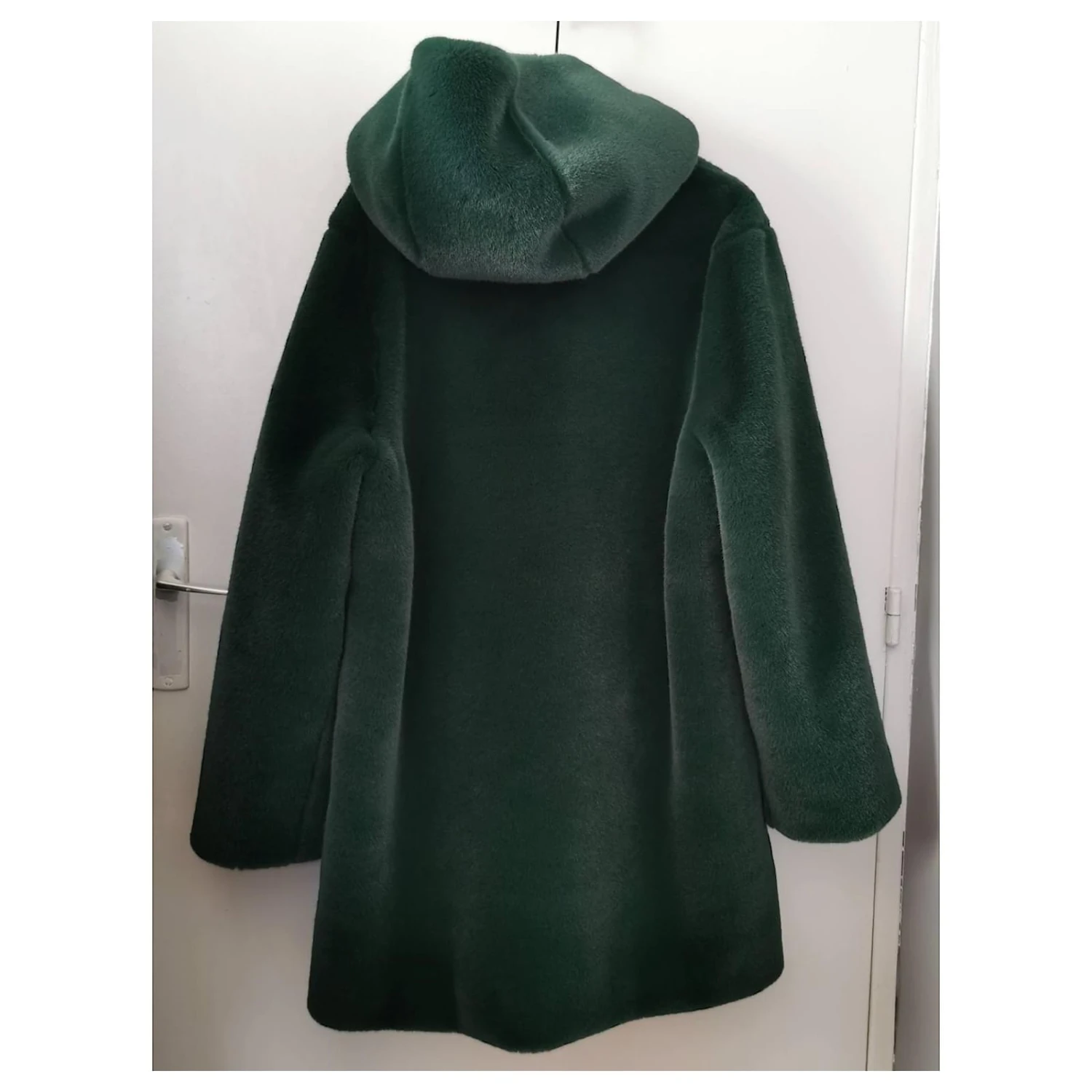 Tara Jarmon Manteaux, Vêtements D'extérieur Vert Vert Foncé Bijouterie Dorée 10 Tara Jarmon Manteaux, Vêtements D'extérieur Vert Vert Foncé Bijouterie Dorée – Image 10